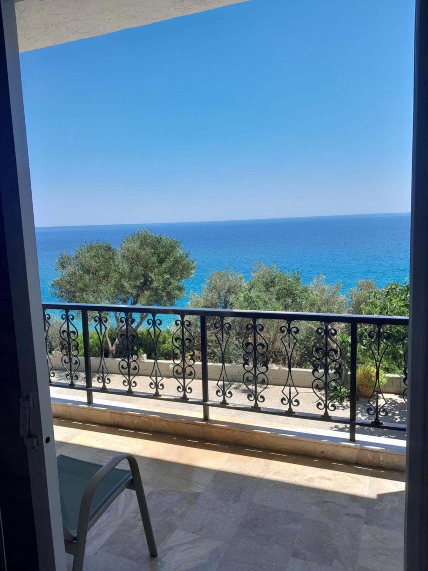 Livikon & Apartament *